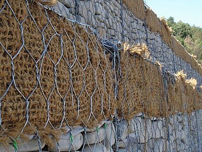 石籠網具體規格及表面處理方式