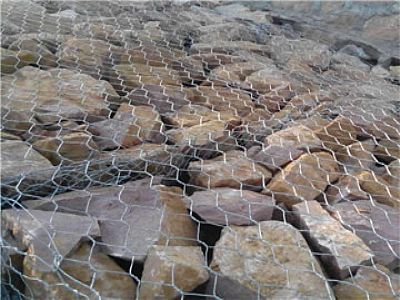 青海西寧市湟水河石籠網箱重點整治工程